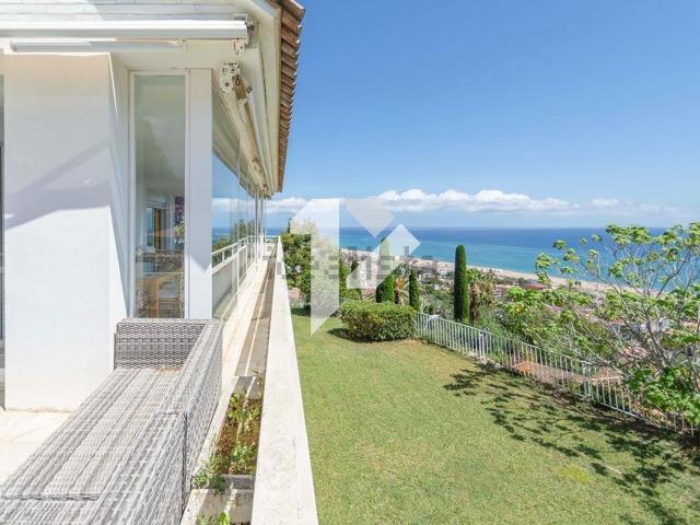 Chalet, Castelldefels