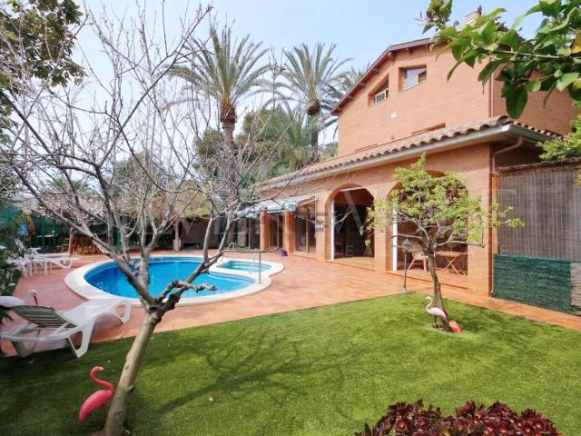 Chalet, Castelldefels