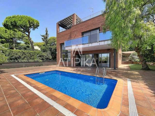 Chalet, Castelldefels
