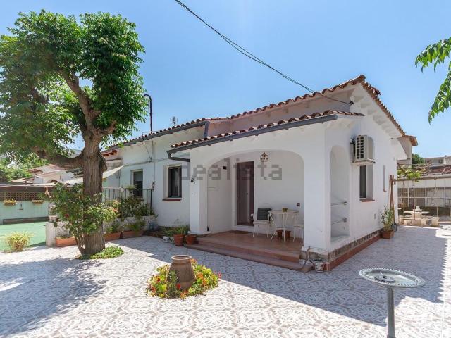 Chalet, Castelldefels