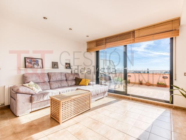 Chalet, Castellet i la Gornal