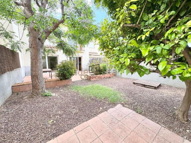 Chalet, Castellet i la Gornal