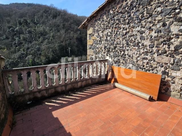 Chalet, Castellfollit de la Roca