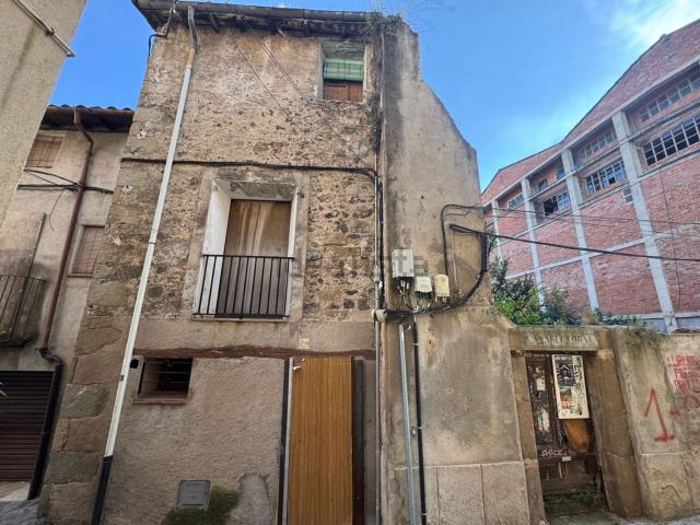 Chalet, Castellfollit de la Roca
