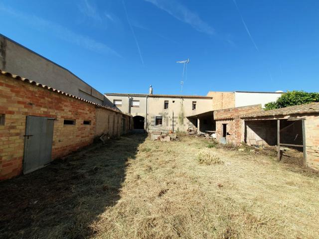 Chalet, Castellví de la Marca