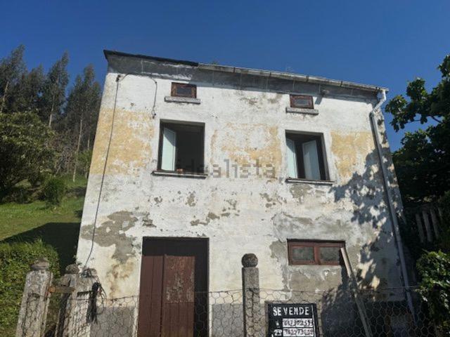 Chalet, Castropol