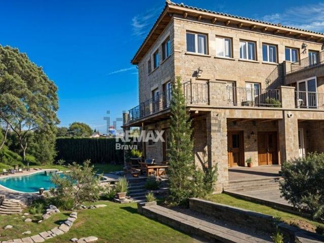 Chalet, Celrà