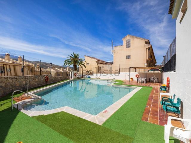 Chalet, Cenes de la Vega