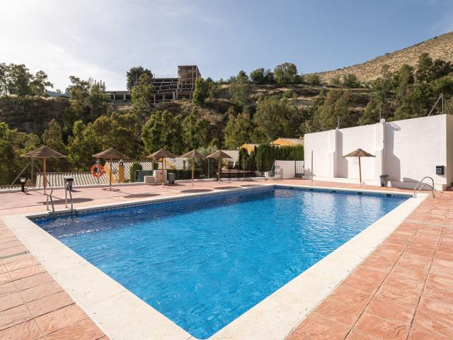 Chalet, Cenes de la Vega