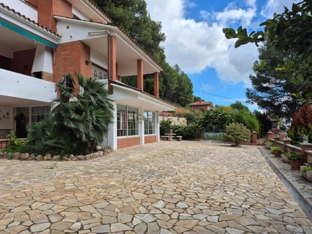 Chalet, Cervelló