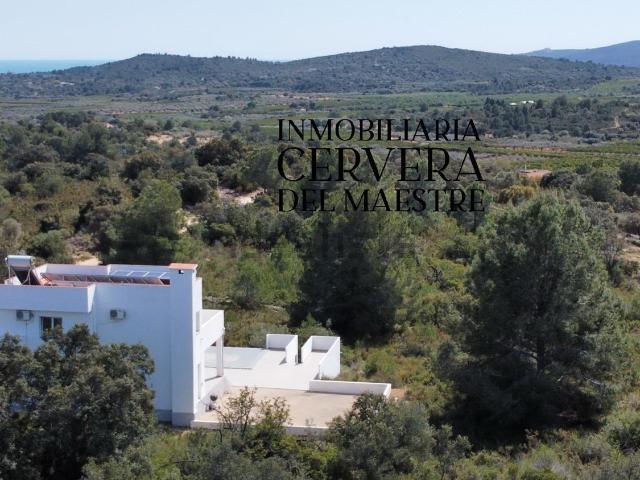 Chalet, Cervera del Maestre