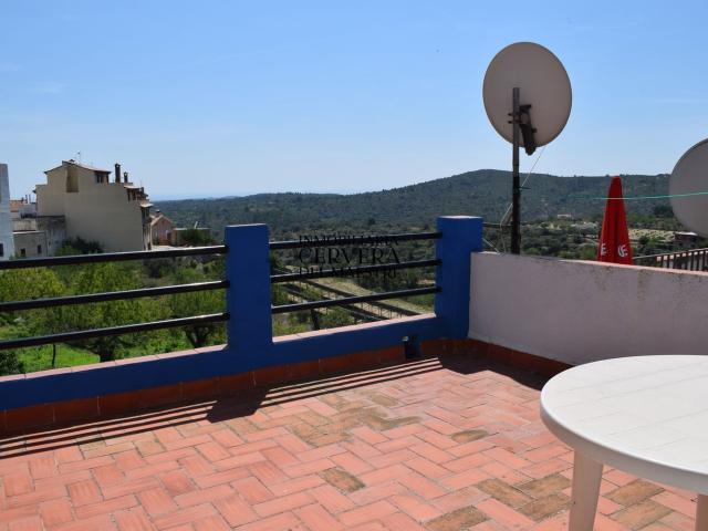 Chalet, Cervera del Maestre