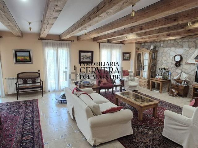 Chalet, Cervera del Maestre