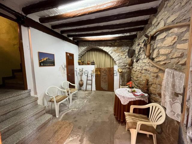 Chalet, Cervera del Maestre