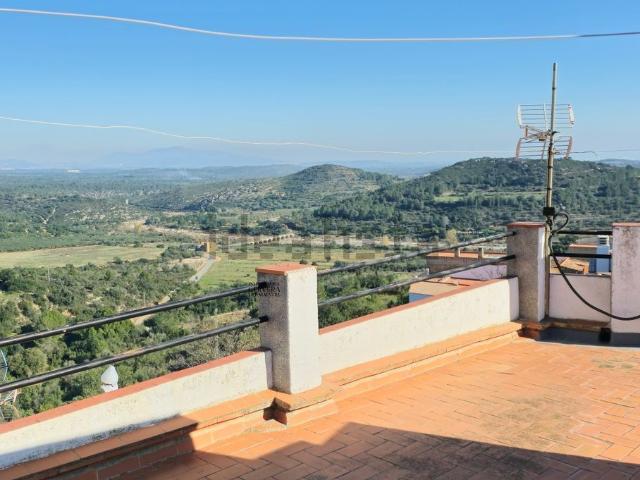 Chalet, Cervera del Maestre