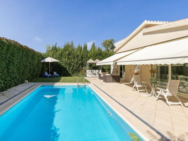 Chalet, Churriana de la Vega