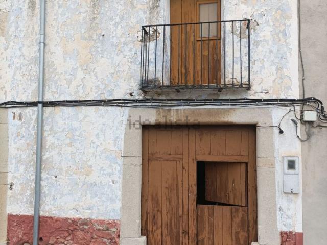 Chalet, Chert