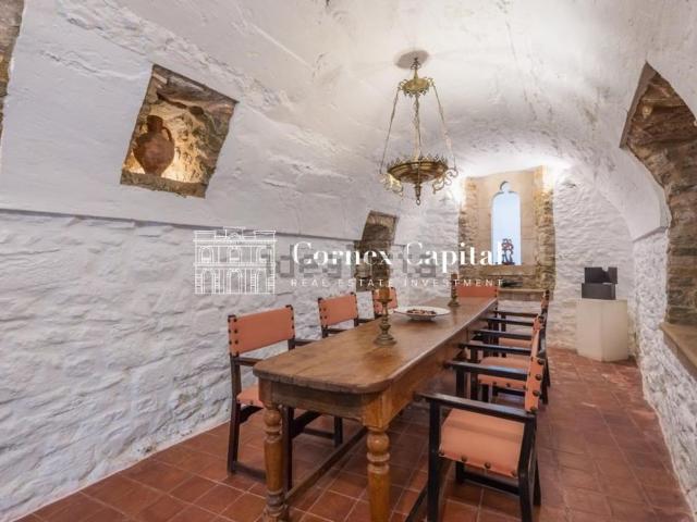 Chalet, Cruílles, Monells i Sant Sadurni de l&apos Heura