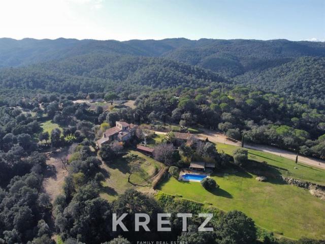 Chalet, Cruílles, Monells i Sant Sadurni de l&apos Heura