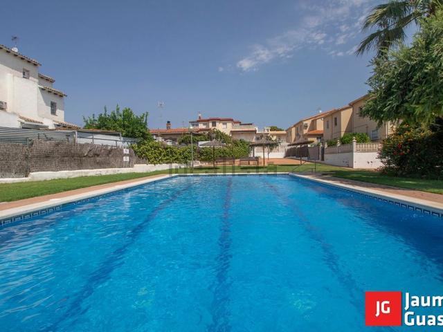 Chalet, Creixell