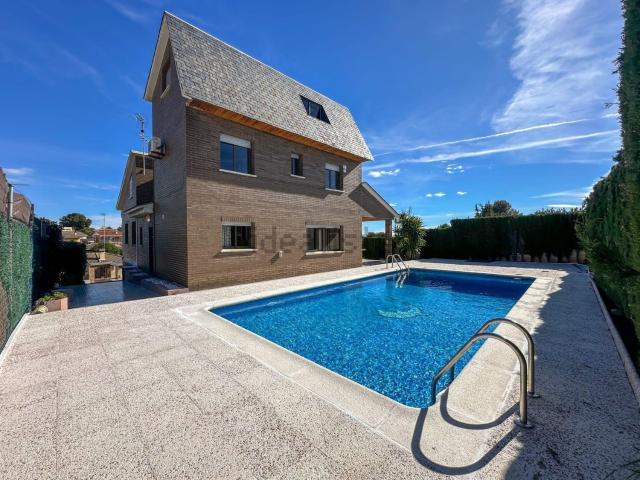 Chalet, Creixell