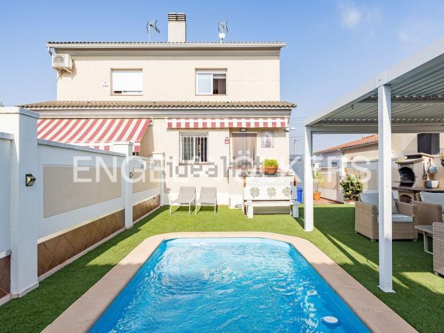 Chalet, Creixell