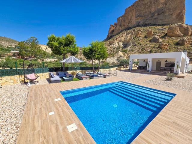 Chalet, Crevillente