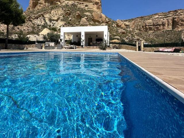 Chalet, Crevillente