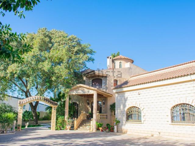 Chalet, Crevillente