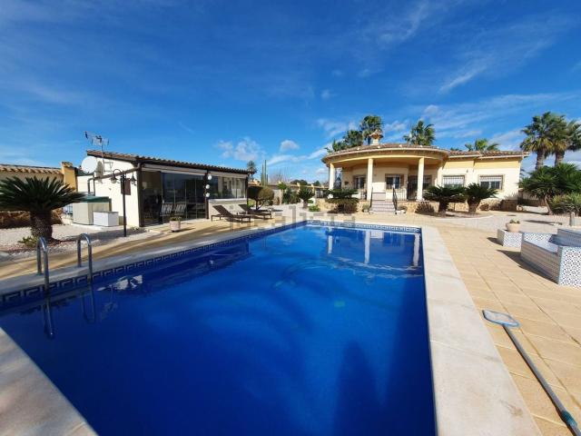 Chalet, Crevillente