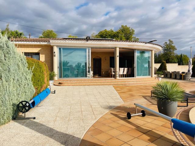 Chalet, Crevillente