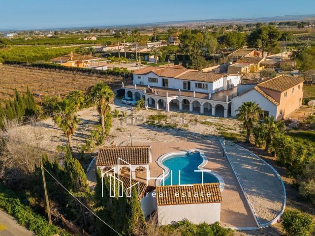 Chalet, Crevillente
