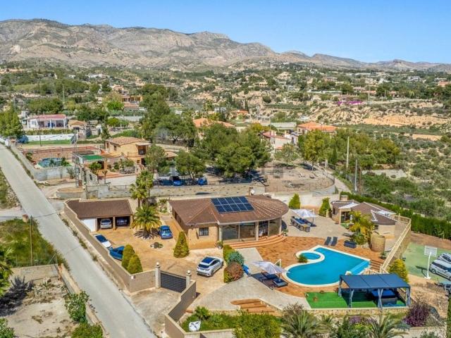 Chalet, Crevillente