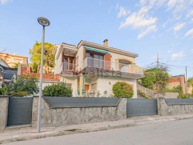 Chalet, Cubelles