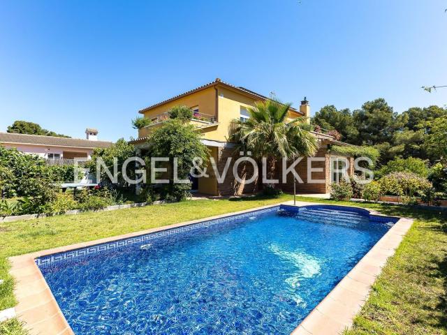 Chalet, Cubelles