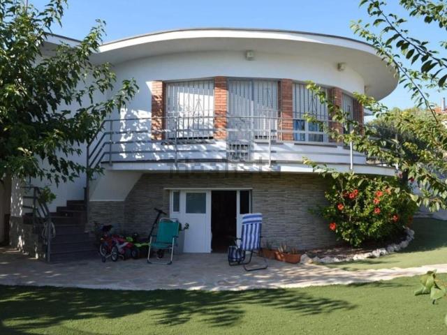 Chalet, Cubelles