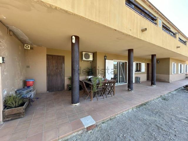 Chalet, Cubelles