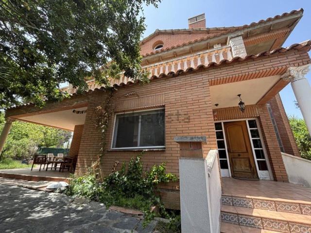 Chalet, Cubelles