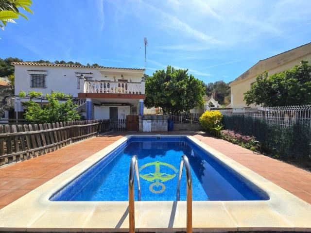 Chalet, Cubelles