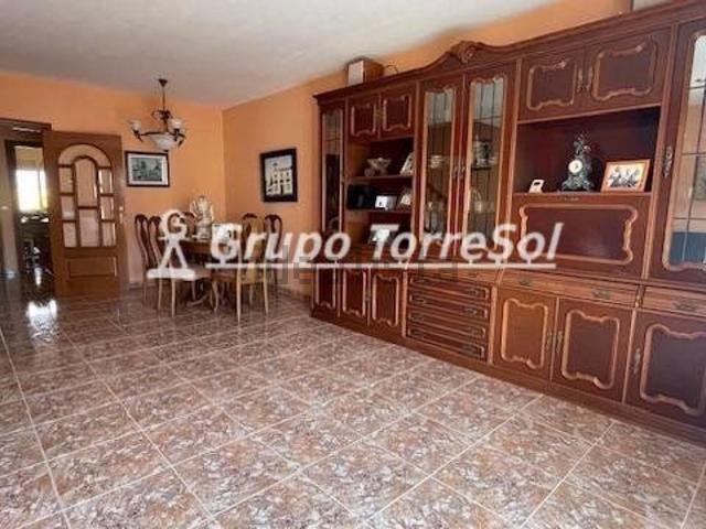 Chalet, Cubelles