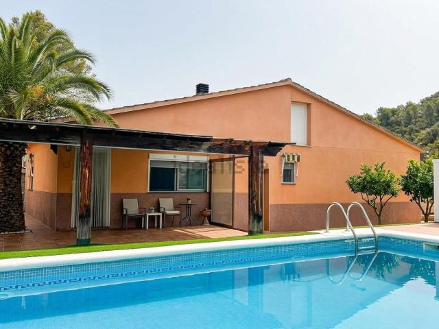 Chalet, Cubelles