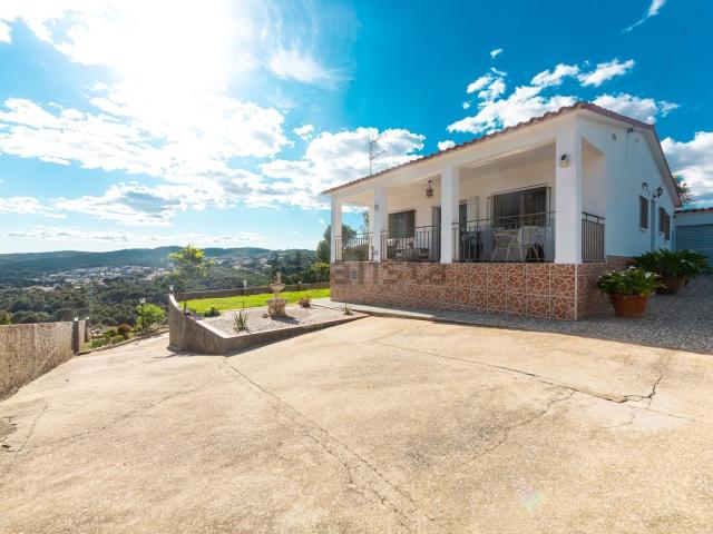 Chalet, Cubelles