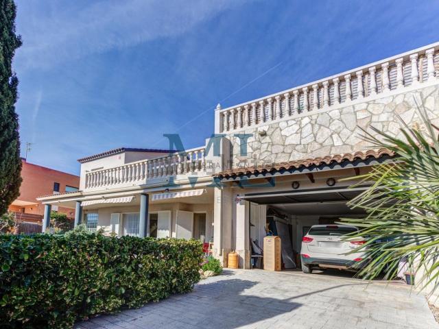 Chalet, Cubelles
