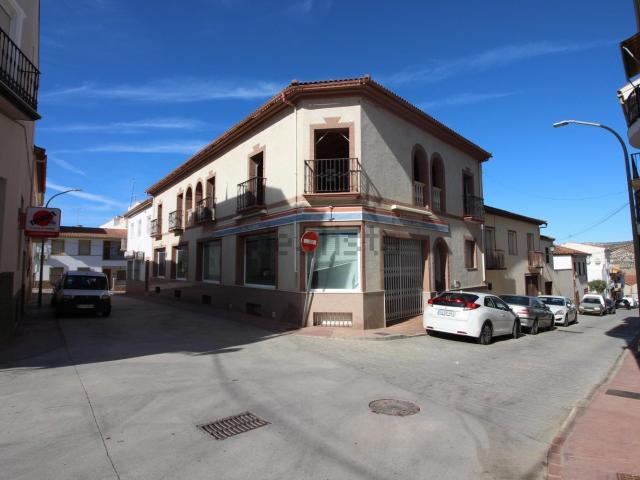 Chalet, Cuevas de San Marcos