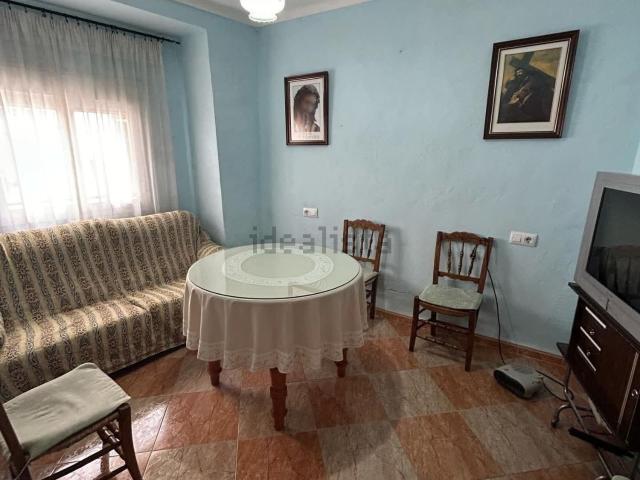 Chalet, Cuevas de San Marcos