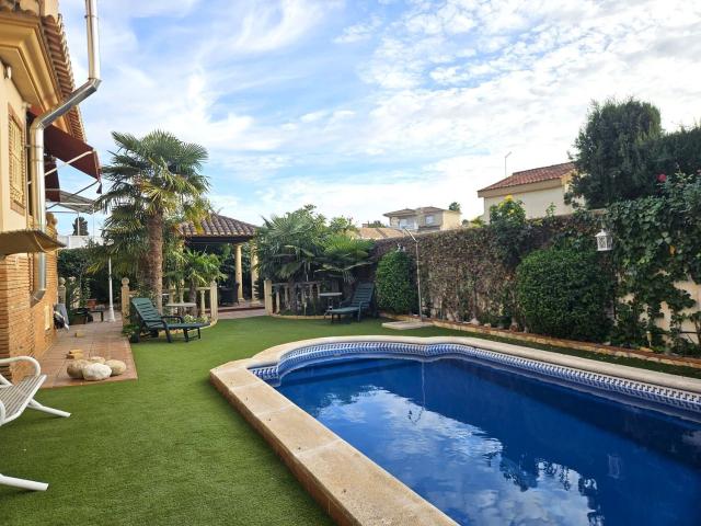 Chalet, Cullar Vega