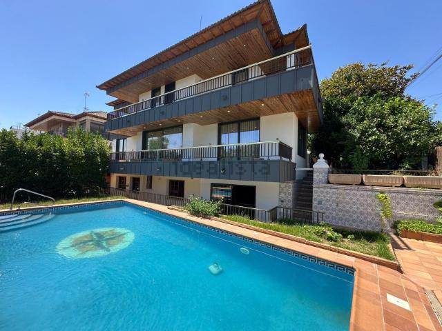 Chalet, Cunit