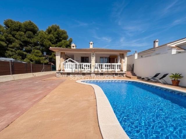 Chalet, Cunit