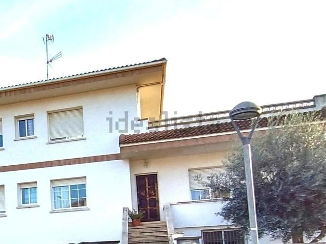Chalet, Cunit
