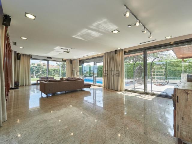Chalet, Cunit